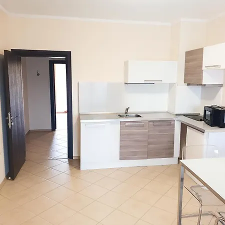 Private In Primea Section B Апартаменти